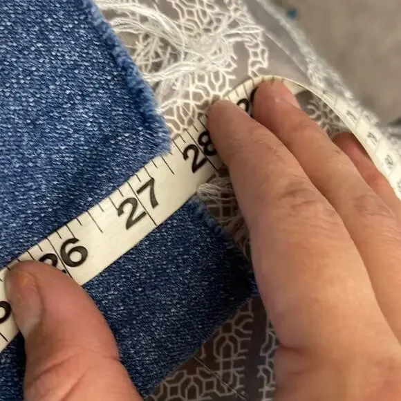 TALBOTS Distressed Raw Hem Medium Wash Cotton Blend Everyday Relaxed Jean Sz 16 - Picture 8 of 9